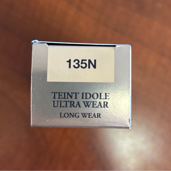NWT Lancome Teint Idole Ultra Wear Foundation in Shade 135N - Picture 2 of 16